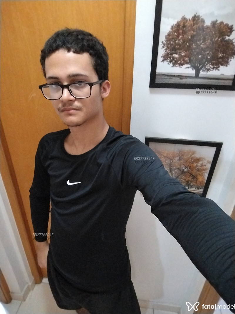 Acompanhante Matheus - Feed