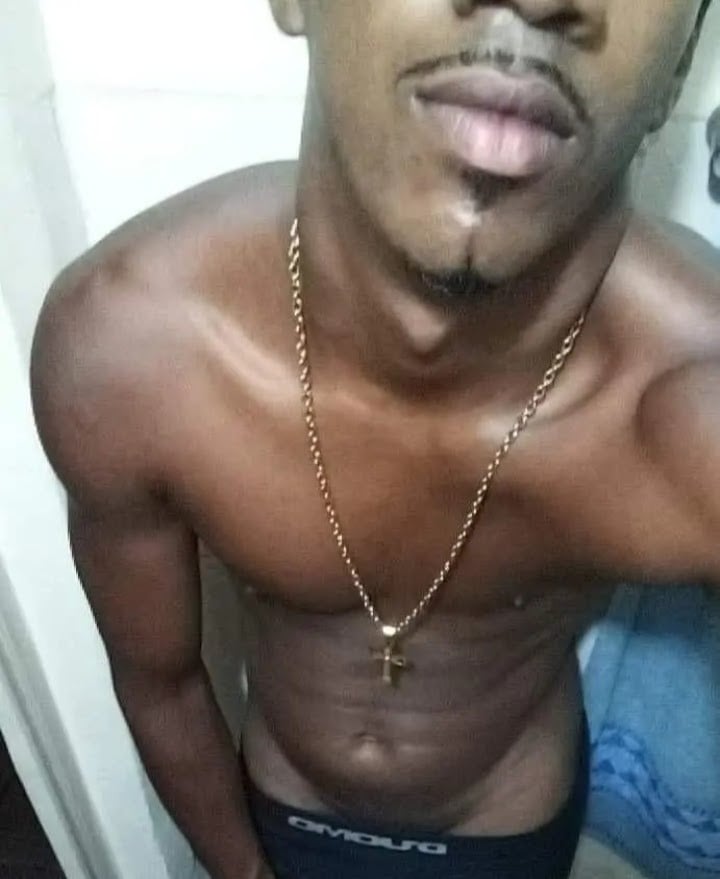 Acompanhante Kelvin - Feed