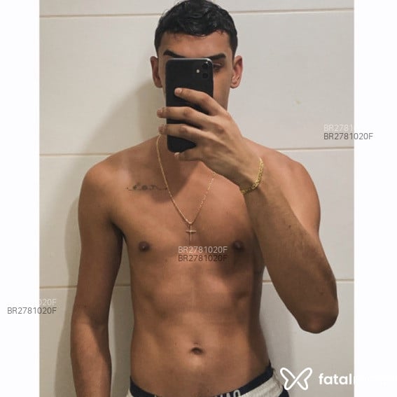 Acompanhante Breno Castro - Feed
