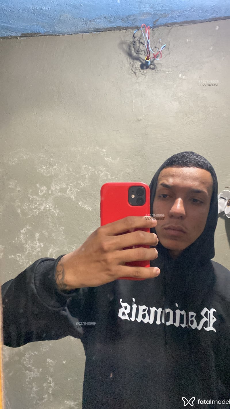 Acompanhante Caio Henrique - Feed