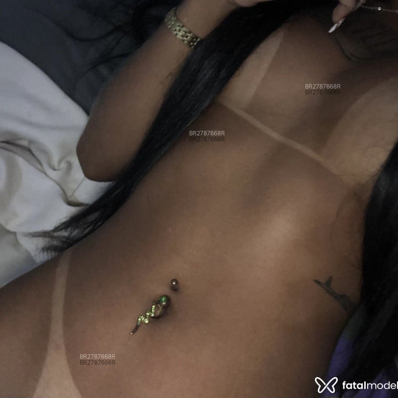 Acompanhante Baaby - Feed