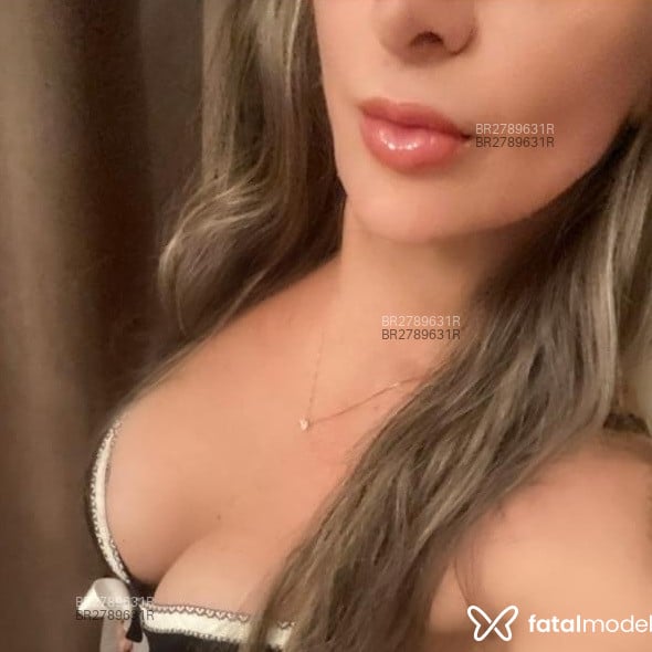 Acompanhante Débora Garcia - Feed