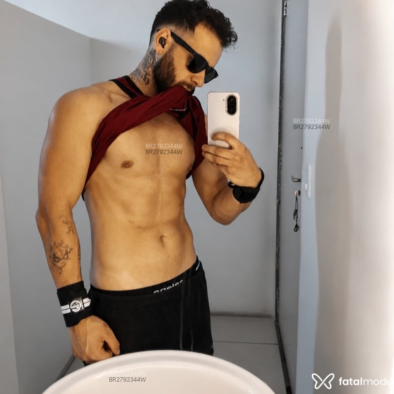 Acompanhante Diego - Feed