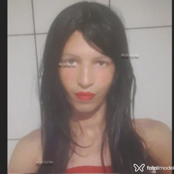 Acompanhante Cris - Feed