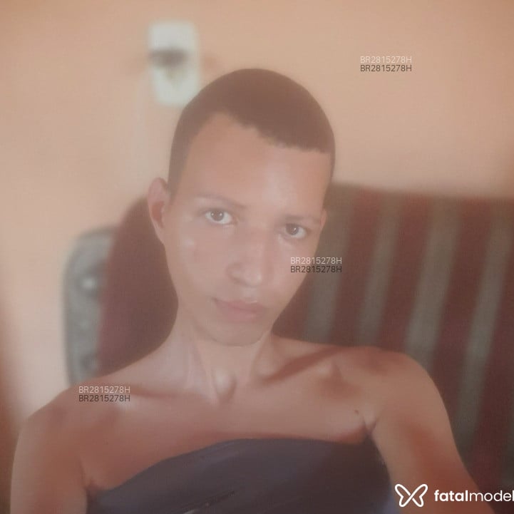 Acompanhante Jenni - Feed