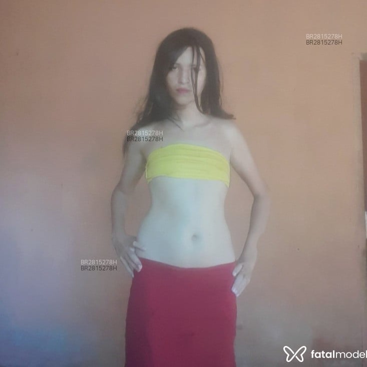 Acompanhante Jenni - Feed