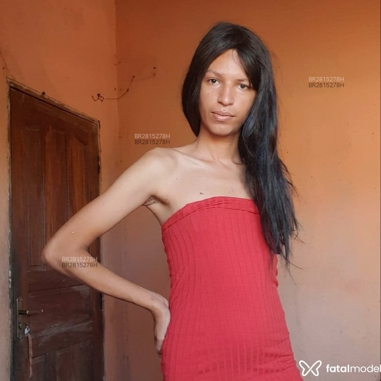 Acompanhante Jenni - Feed