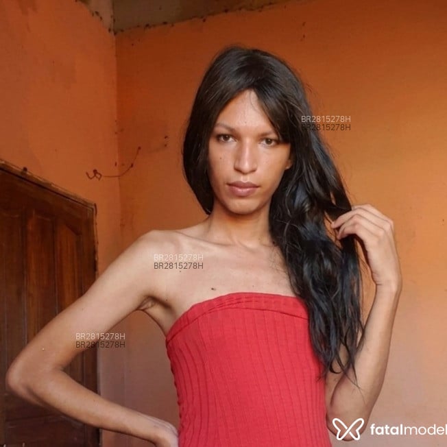 Acompanhante Jenni - Feed