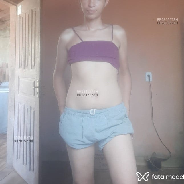 Acompanhante Jenni - Feed