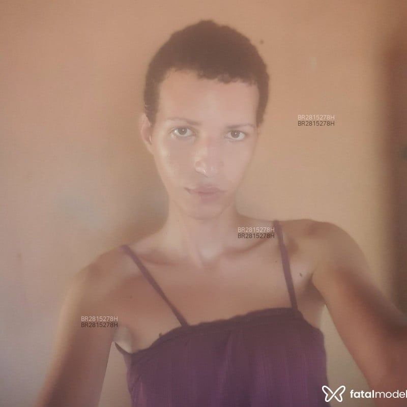 Acompanhante Jenni - Feed