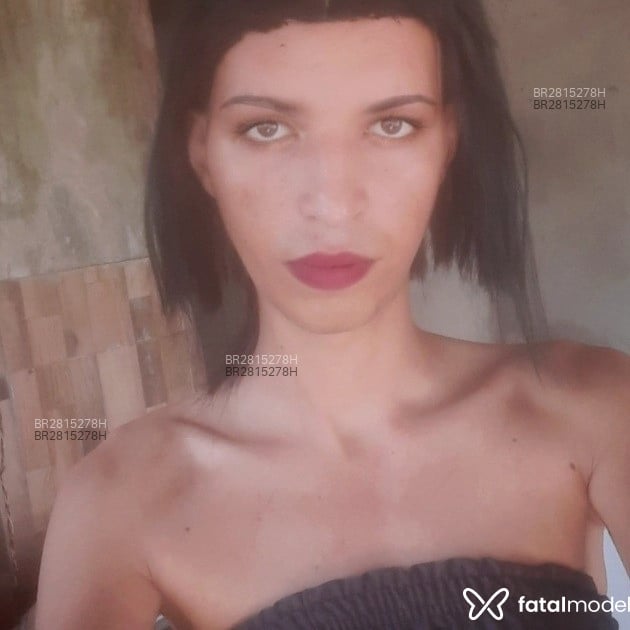 Acompanhante Jenni - Feed