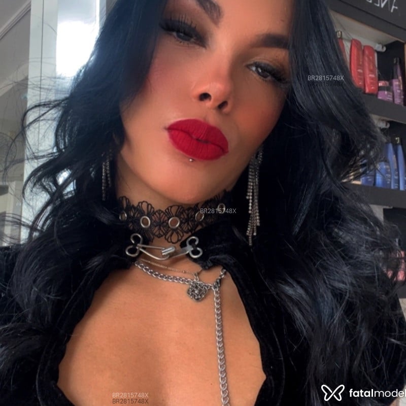 Acompanhante Morena - Feed