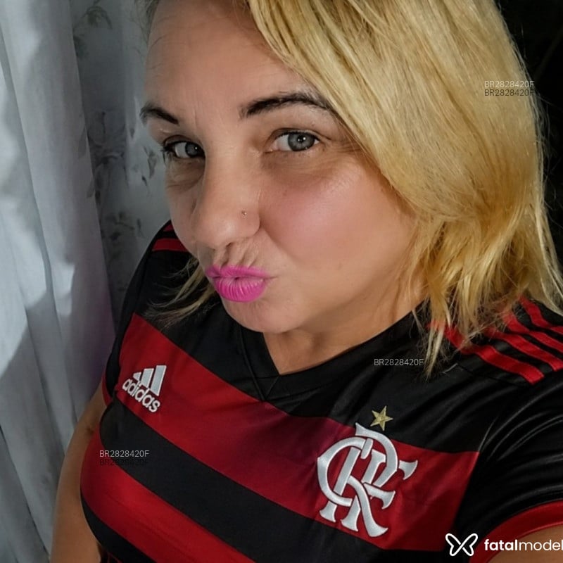 Acompanhante Tais Pitanguinha - Feed