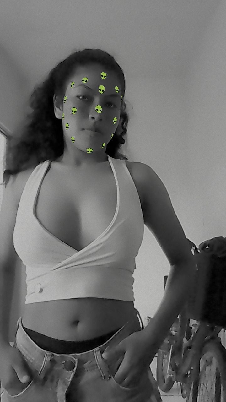 Acompanhante Adelayd - Feed