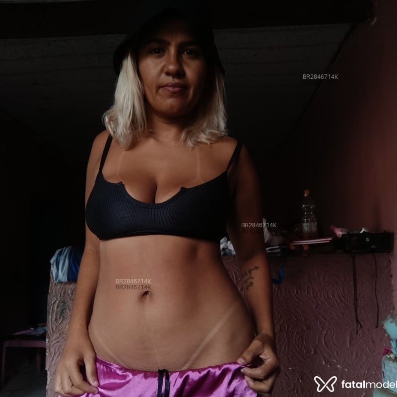 Acompanhante Rayyy - Feed