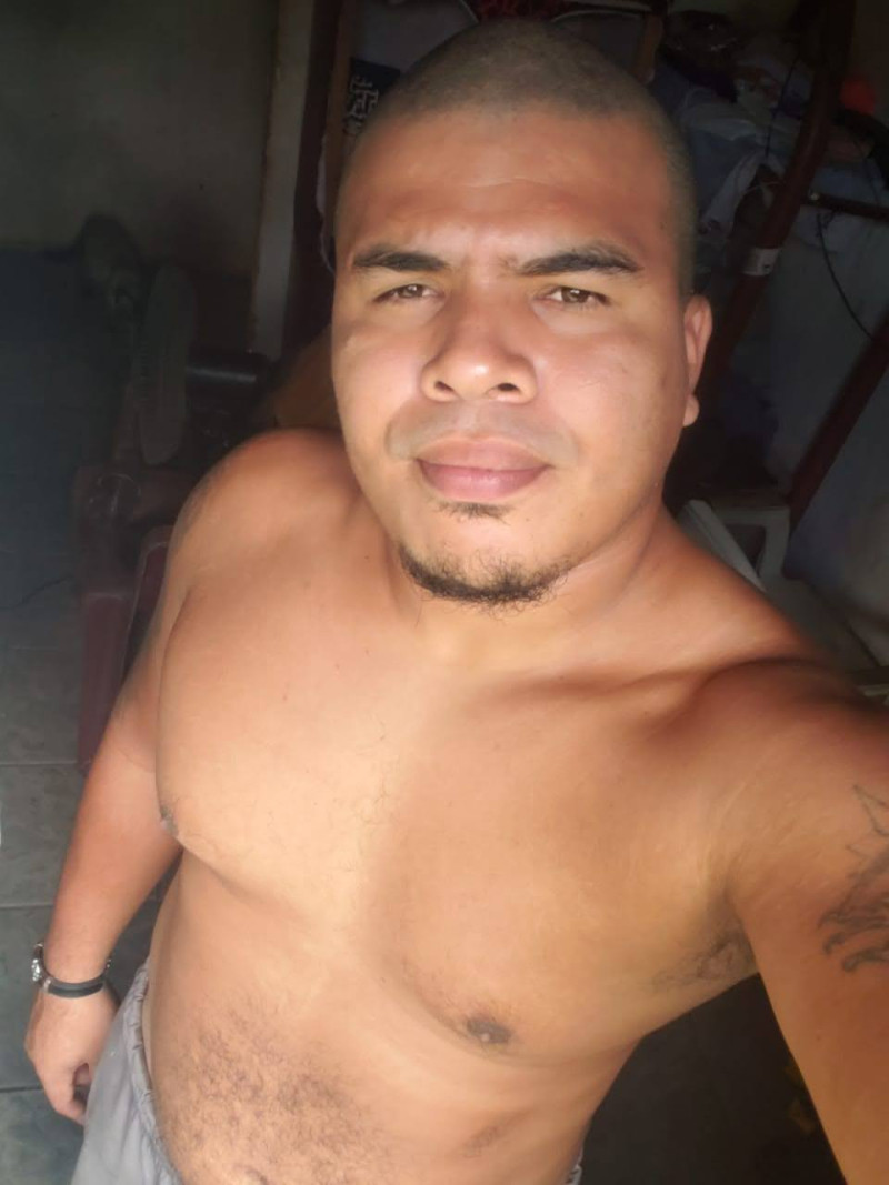 Acompanhante Henrique - Feed