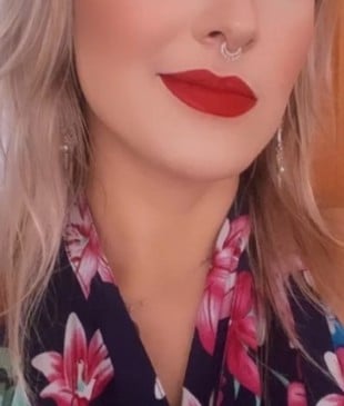 Acompanhante Thatá Souza - Feed