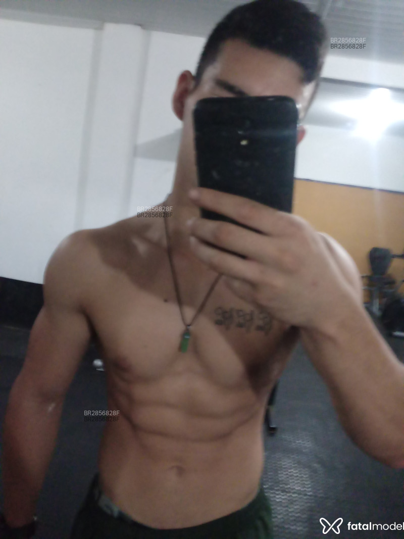 Acompanhante Leandro Lopes - Feed