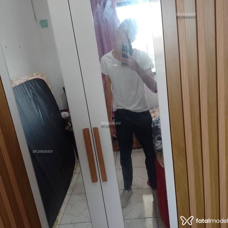 Acompanhante Boydoce - Feed