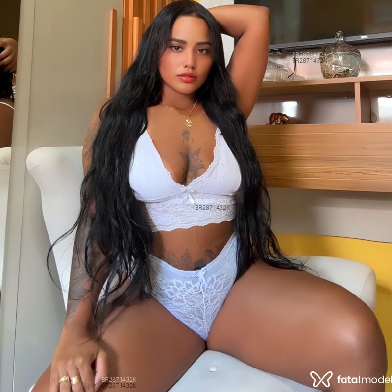 Acompanhante Negra Raiz - Feed