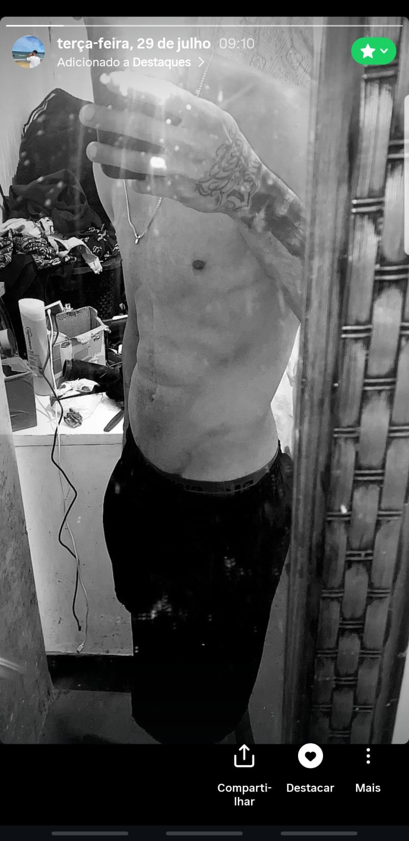 Acompanhante Moreninho - Feed