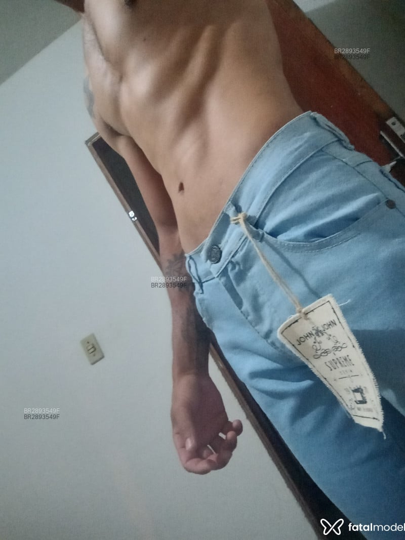 Acompanhante Falcão - Feed