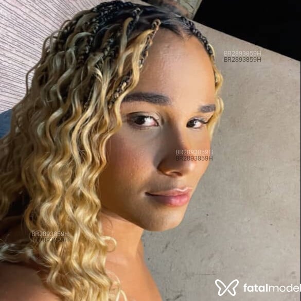 Acompanhante Luiza Carla - Feed