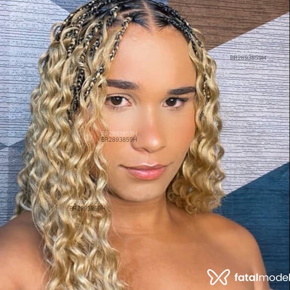 Acompanhante Luiza Carla - Feed