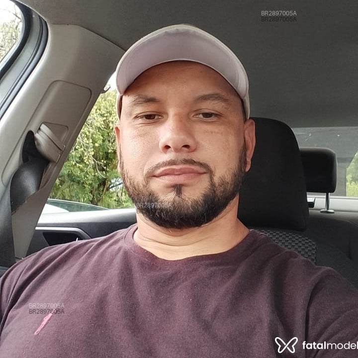 Acompanhante Gui - Feed