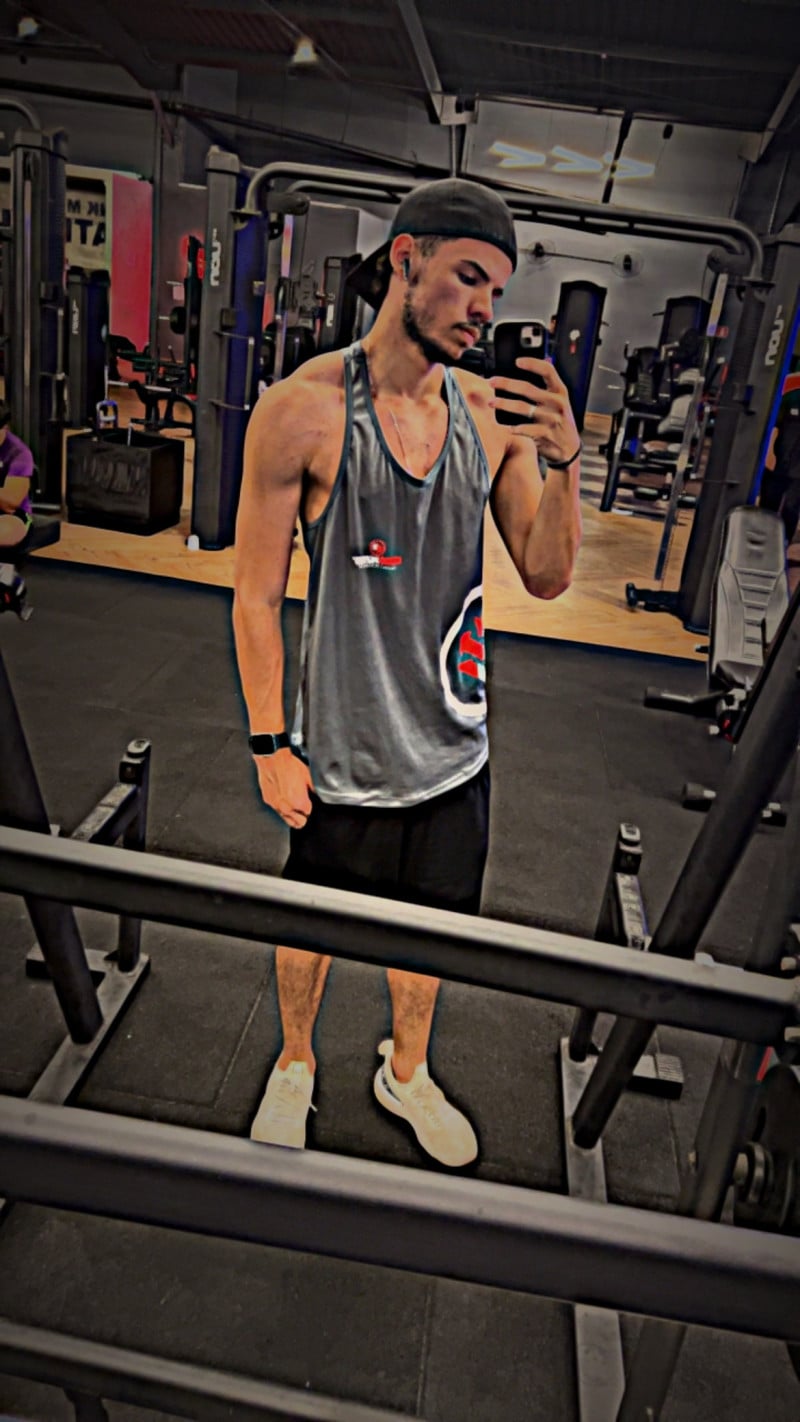 Acompanhante Heitor - Feed