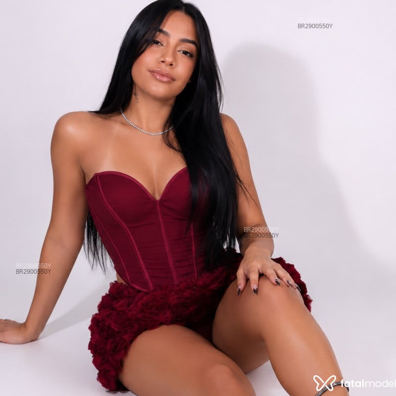 Acompanhante Scarletty - Feed