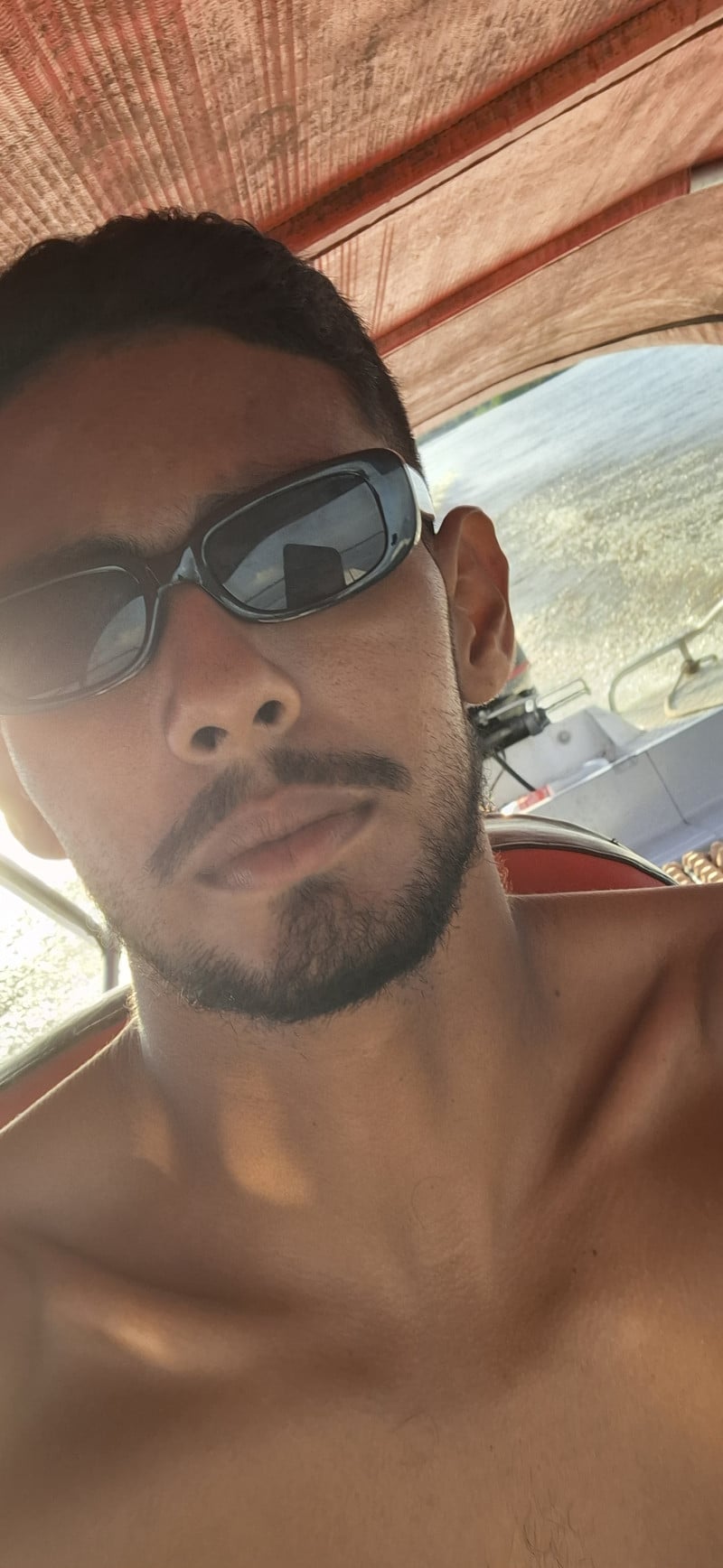 Acompanhante Carlos - Feed