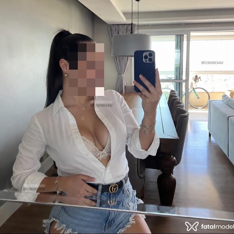 Acompanhante Viviane - Feed