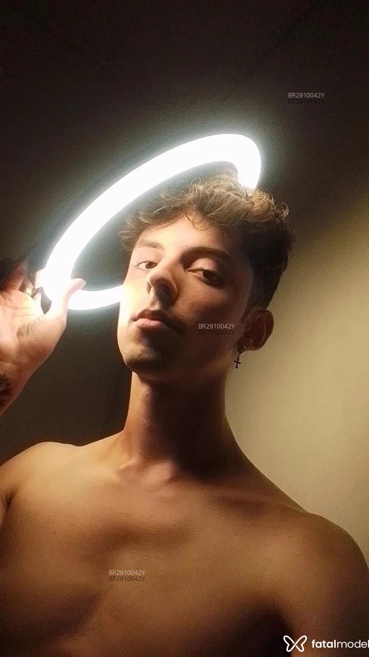 Acompanhante Diogo - Feed