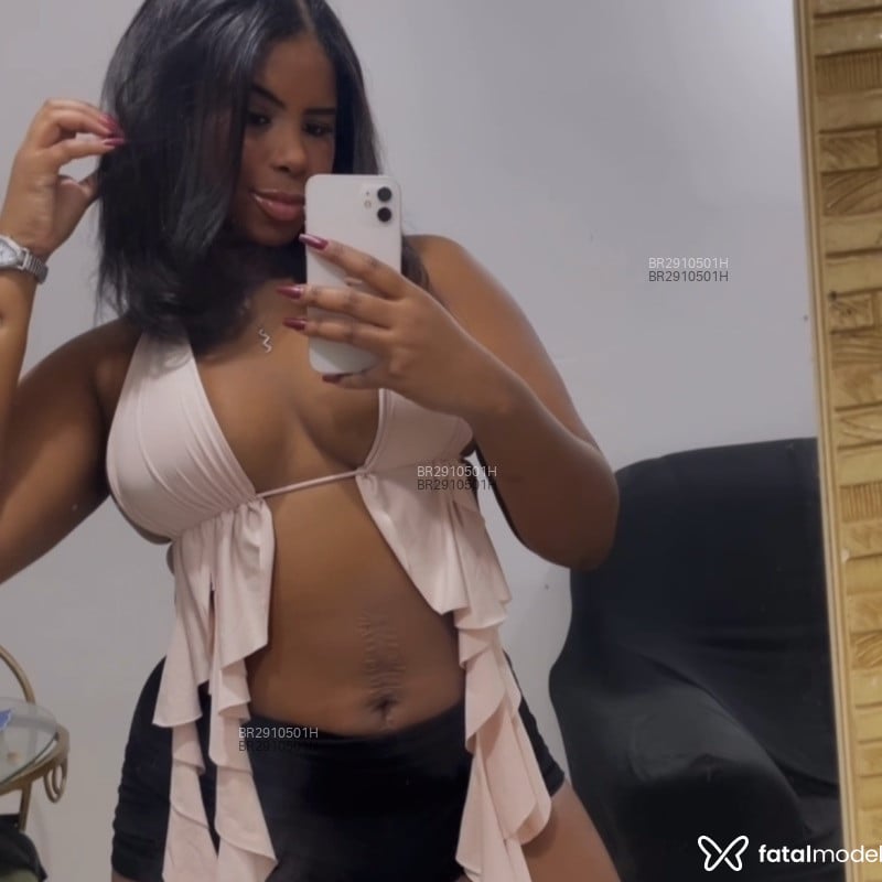 Acompanhante Viviane - Feed