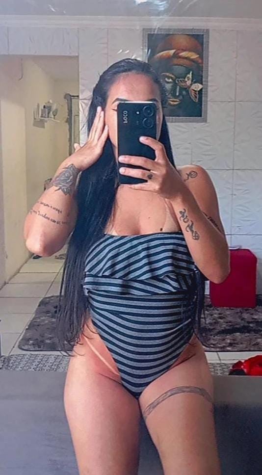 Acompanhante Emilly - Feed