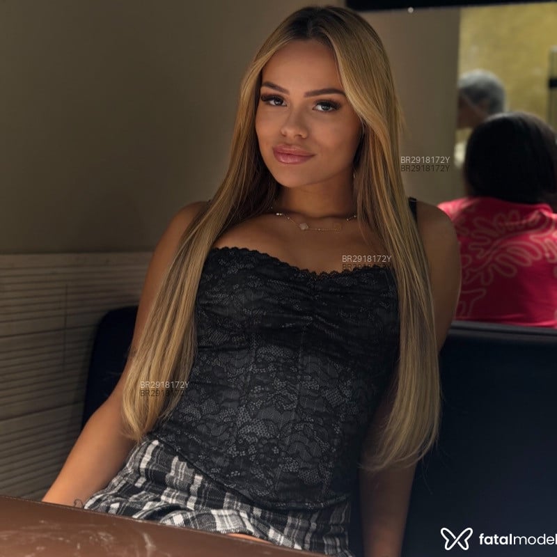Acompanhante Laura Sitte - Feed