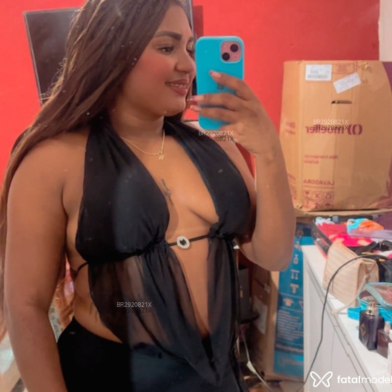 Acompanhante Morena - Feed