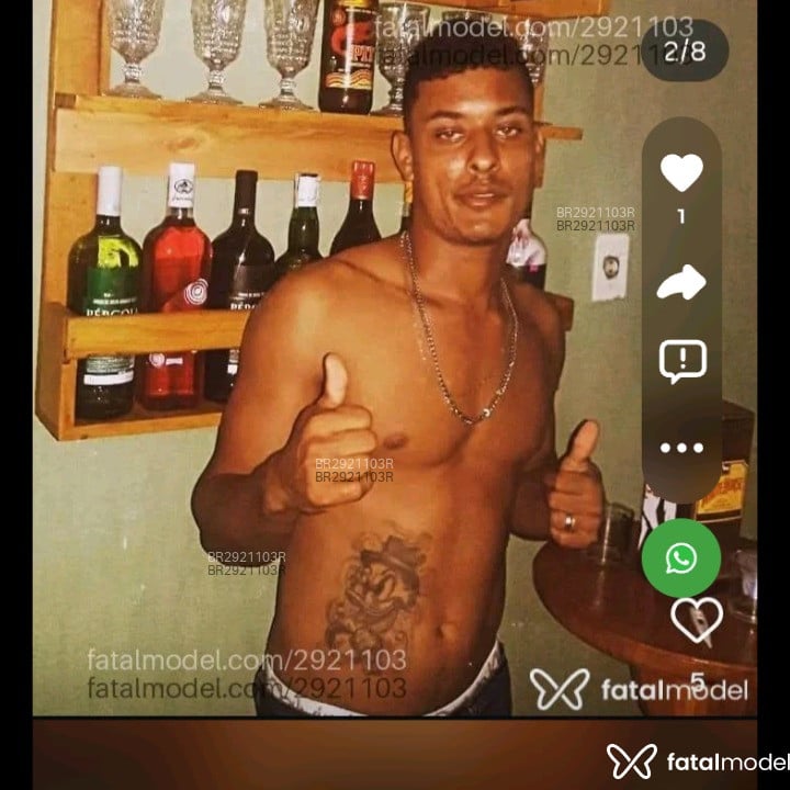 Acompanhante Lucas - Feed
