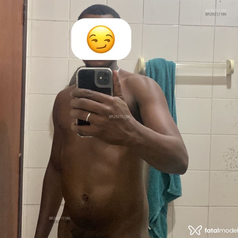 Acompanhante Neguinho - Feed