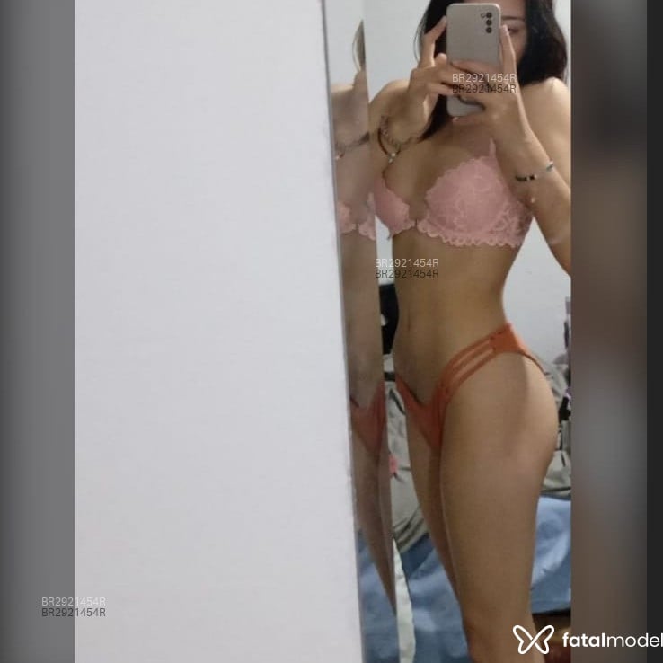 Acompanhante Sofy - Feed