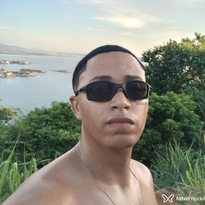 Acompanhante Mbappe - Feed