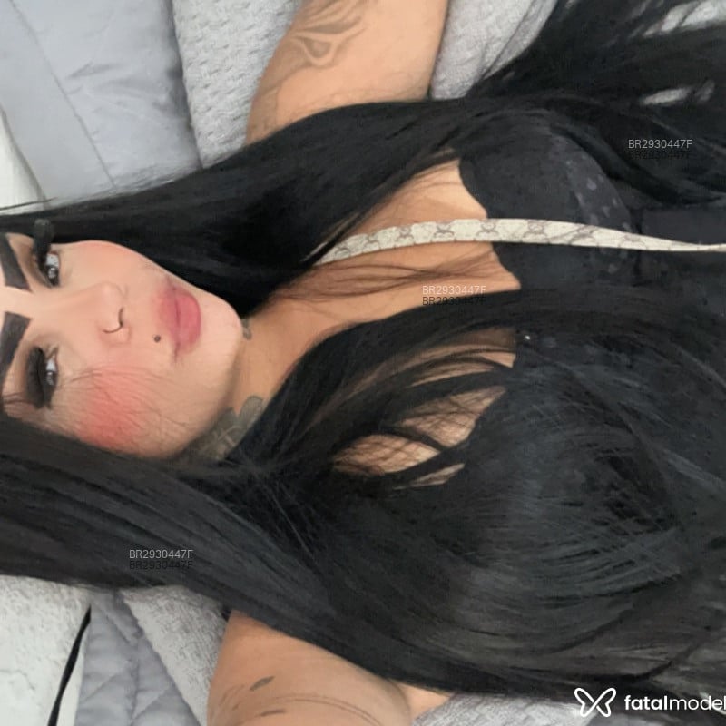 Acompanhante Japonesa - Feed