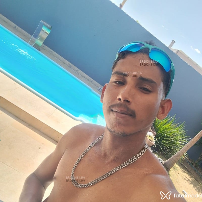 Acompanhante Cristiano - Feed