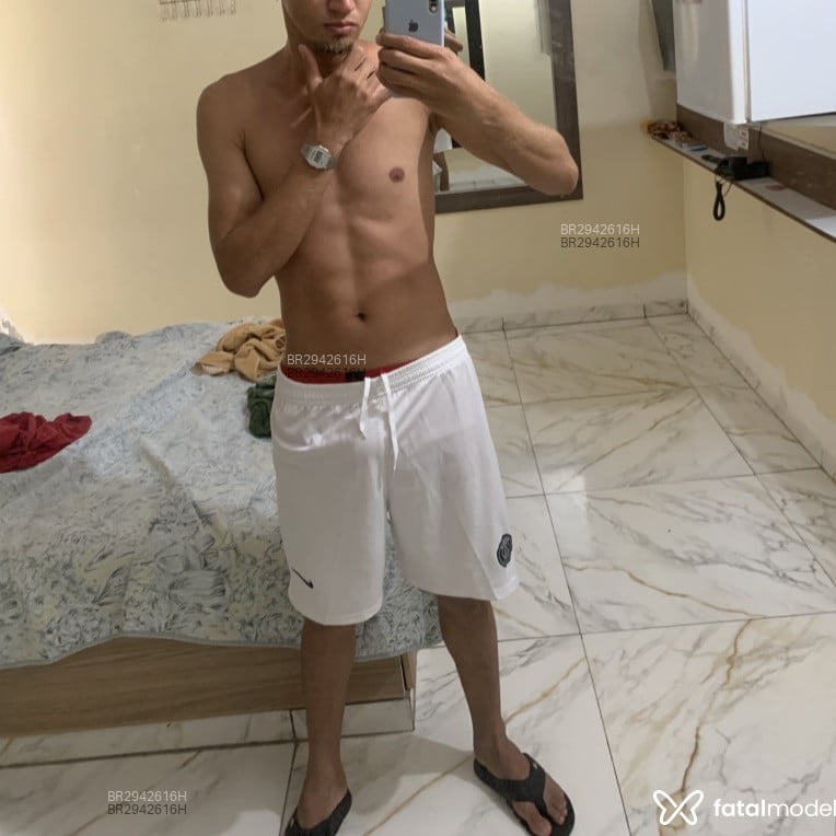 Acompanhante Brenno - Feed