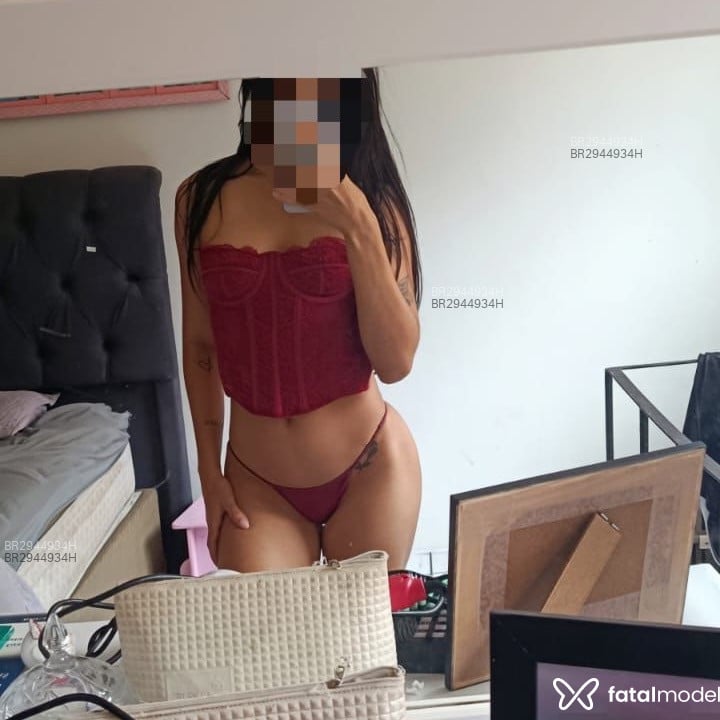 Acompanhante Maria Julia - Feed