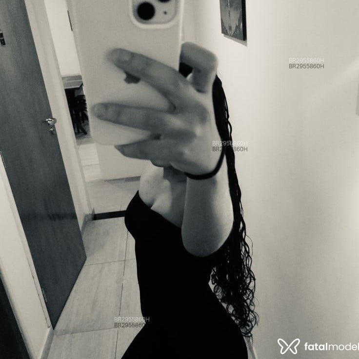 Acompanhante Suzumme - Feed
