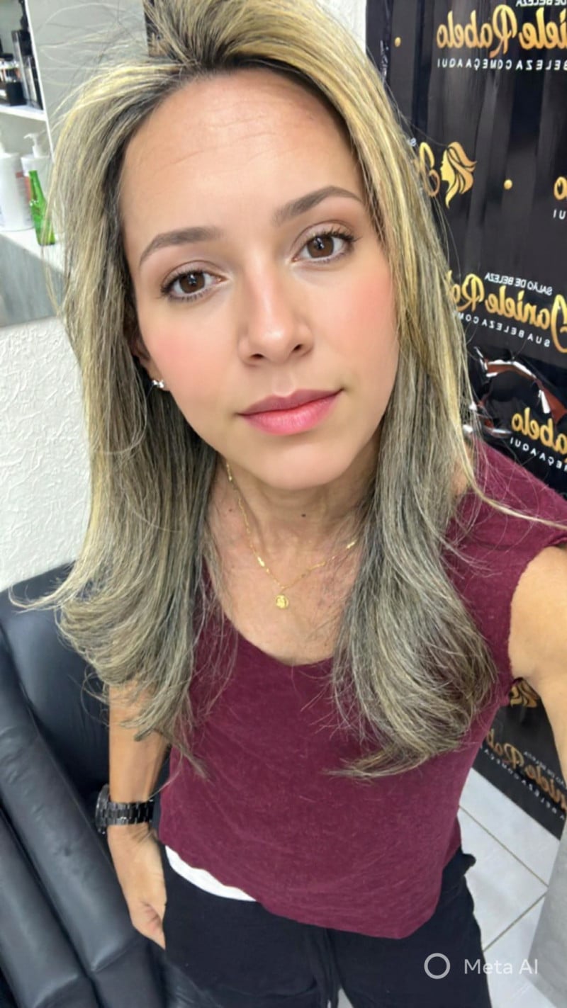 Acompanhante Freyjarufino - Feed