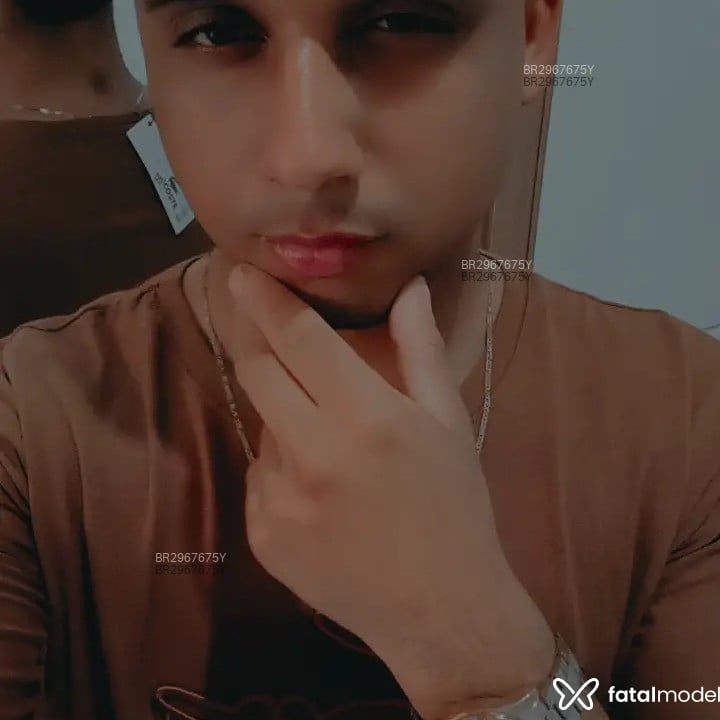 Acompanhante Iuiz - Feed