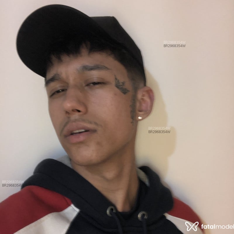 Acompanhante Carlos Eduardo - Feed